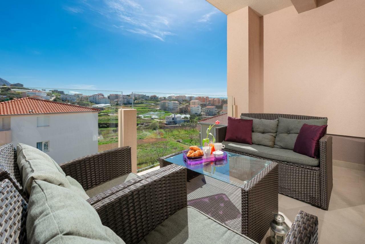 Olive Tree Apartments Podstrana Bagian luar foto